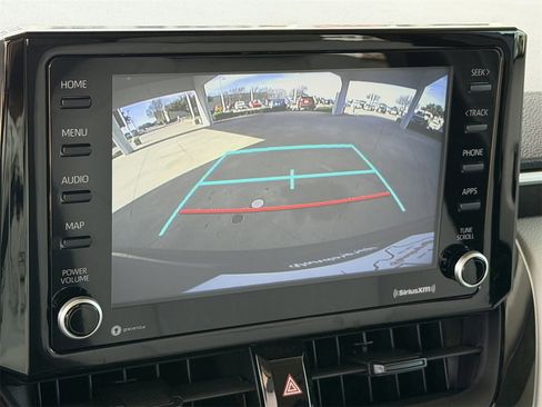 Used 2022 Toyota Corolla Cross LE image 19