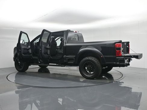 New 2026 Ford F250 Lariat w/ Black Appearance Package image 43