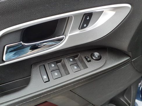 Used 2017 Chevrolet Equinox LT w/ Convenience Package image 13