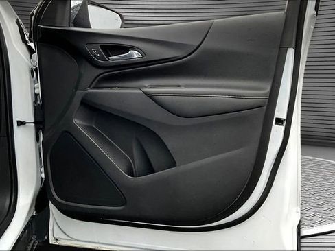 Used 2020 Chevrolet Equinox Premier image 27