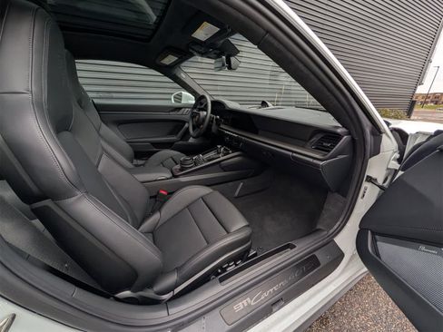 New 2026 Porsche 911 Carrera 4 GTS image 23