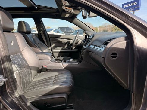 Used 2023 Chrysler 300 S image 21