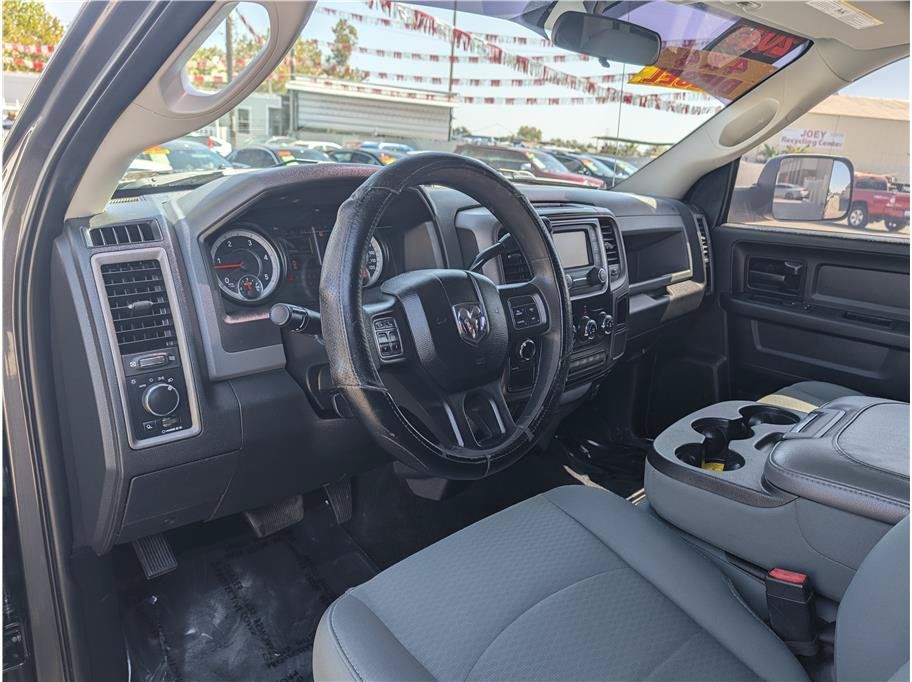 Used 2018 RAM 2500 Tradesman w/ Chrome Appearance Group AWD/4WD image 5