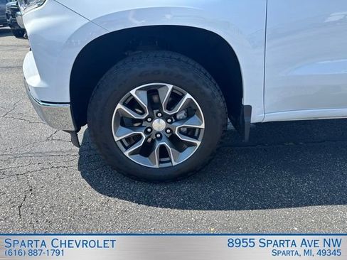 Used 2023 Chevrolet Silverado 1500 LT AWD/4WD image 9