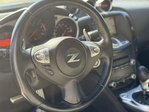 Used 2017 Nissan 370Z Touring image 12