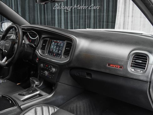 Used 2020 Dodge Charger SRT Hellcat image 21