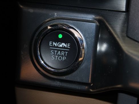 Used 2023 Ford F150 Lariat w/ Equipment Group 502A High image 28