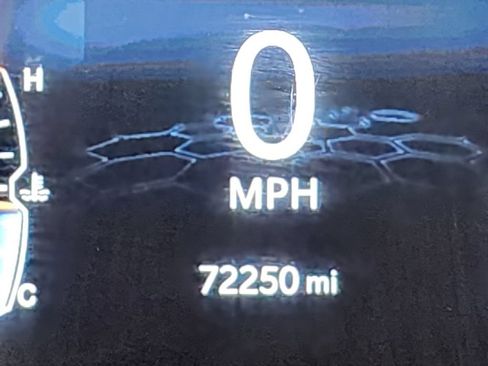 Used 2024 Jeep Compass Latitude AWD/4WD image 15