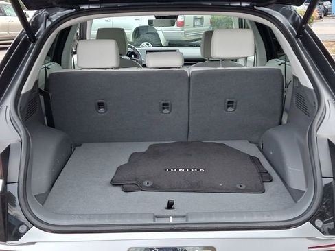 Used 2024 Hyundai Ioniq 5 Limited image 33