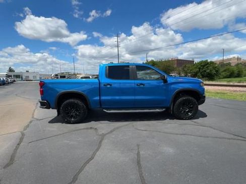 Used 2024 Chevrolet Silverado 1500 ZR2 w/ Technology Package AWD/4WD image 9