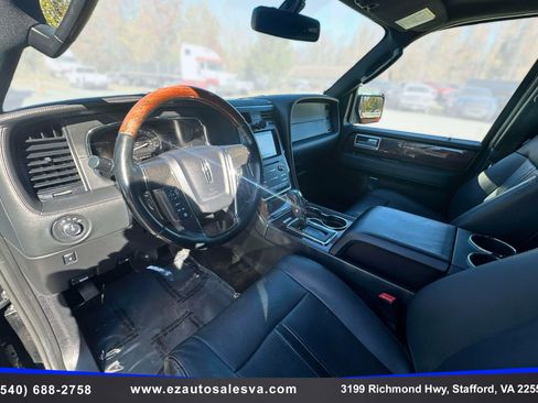 Used 2016 Lincoln Navigator L Reserve image 13