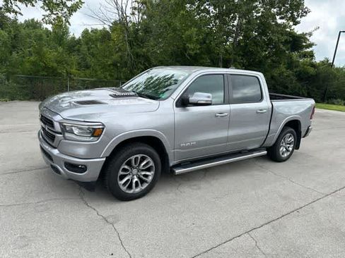 Used 2022 RAM 1500 Laramie w/ Sport Appearance Package AWD/4WD image 19