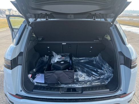 New 2026 Land Rover Range Rover Evoque S AWD/4WD image 19