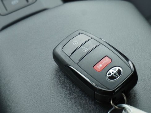 New 2026 Toyota Prius Plug-In Hybrid image 17