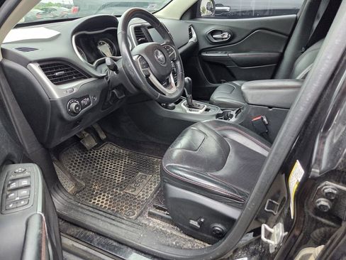 Used 2016 Jeep Cherokee Trailhawk w/ Comfort/Convenience Group AWD/4WD image 3