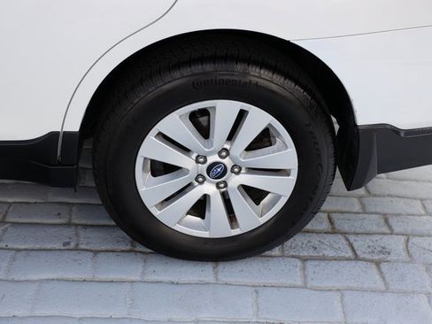 Used 2018 Subaru Outback 2.5i Premium image 41