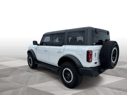 Used 2025 Ford Bronco Outer Banks w/ Sasquatch Package AWD/4WD image 6
