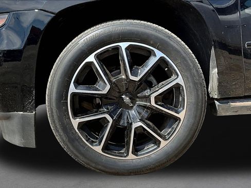 Used 2016 Chevrolet Tahoe LTZ AWD/4WD image 6