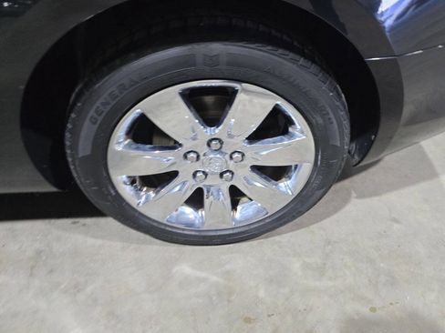 Used 2010 Buick LaCrosse CXL w/ Luxury Package image 23