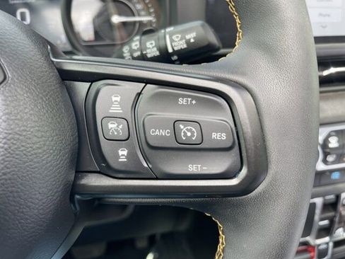 Used 2024 Jeep Wrangler Willys image 32