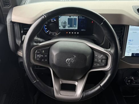 Used 2024 Ford Bronco Wildtrak AWD/4WD image 13