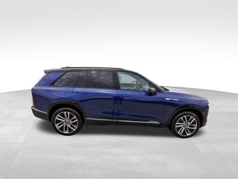 New 2026 Cadillac Vistiq Sport image 5