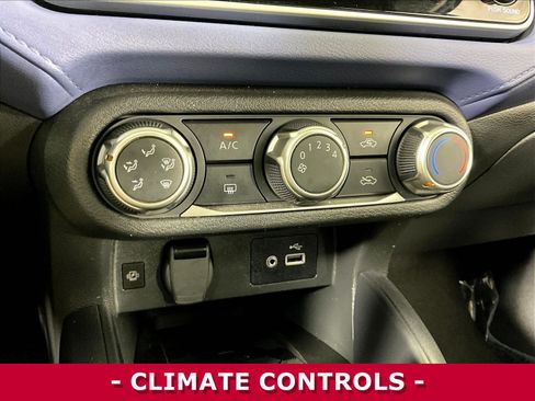 Certified 2023 Nissan Versa SV FWD image 15