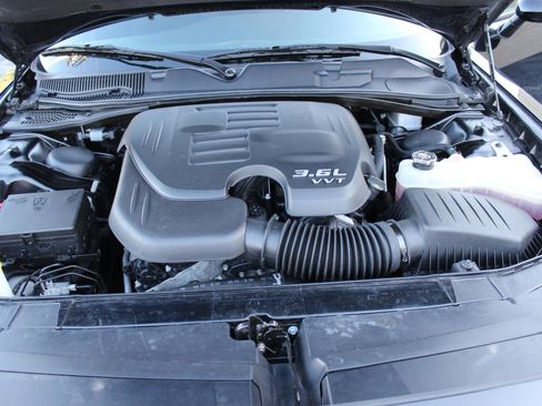 Used 2021 Dodge Challenger SXT RWD image 19