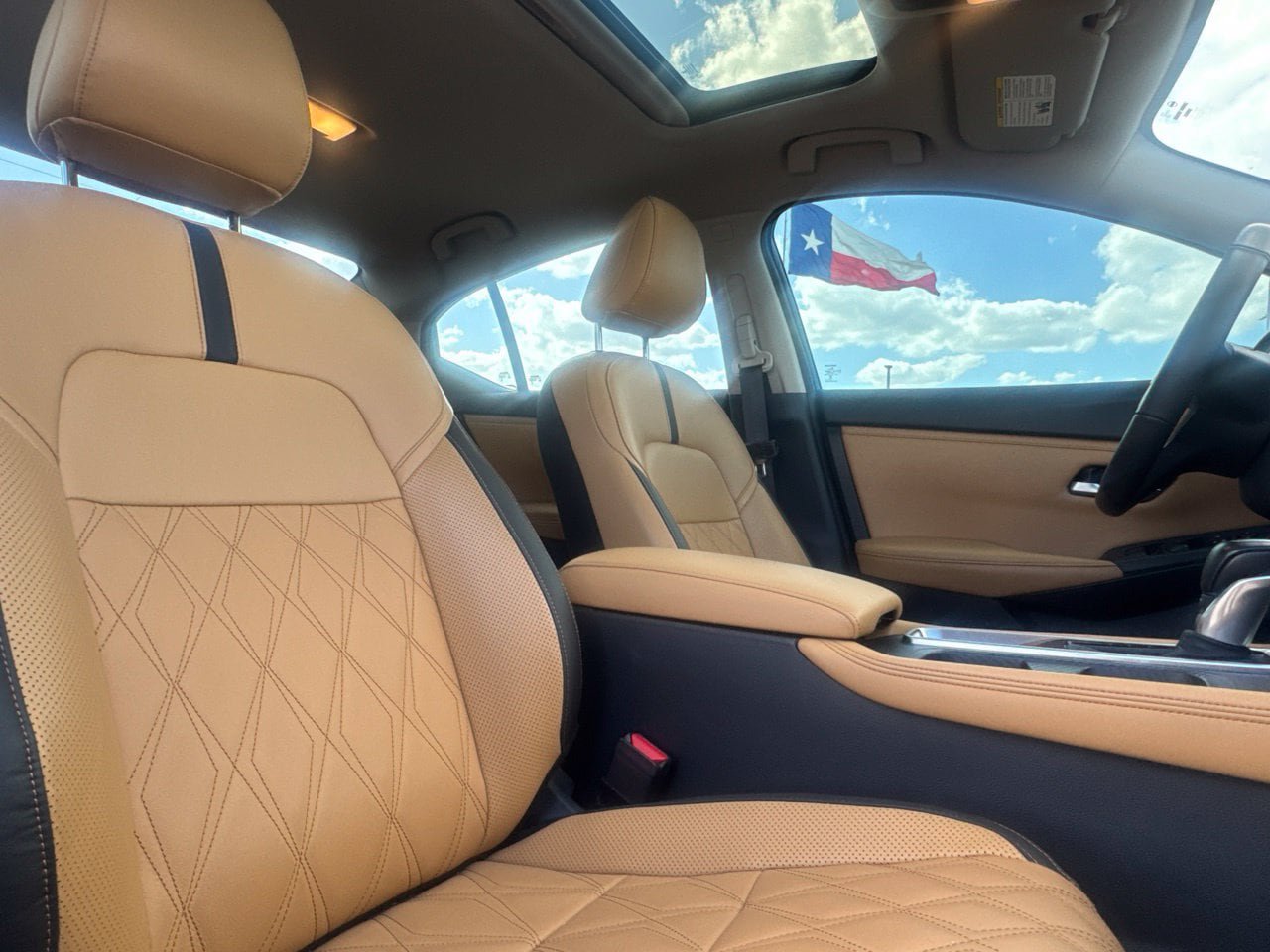 Certified 2025 Nissan Sentra SV w/ SV Premium Package FWD image 35