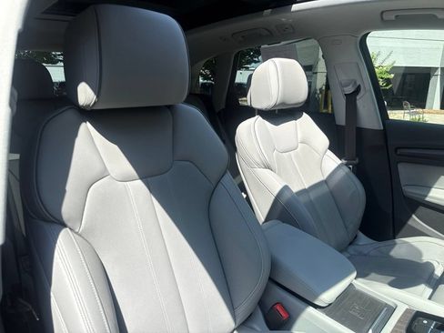 Used 2021 Audi Q5 2.0T Premium Plus w/ Premium Plus Package AWD/4WD image 37