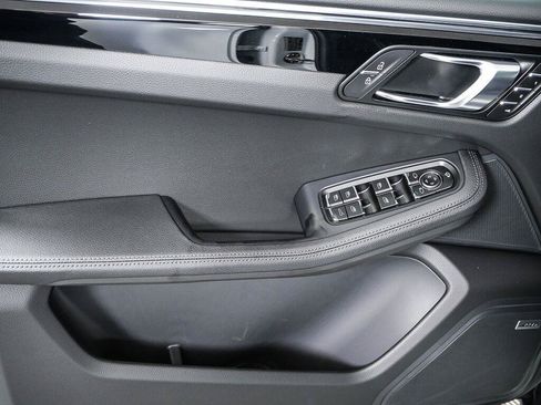 Certified 2026 Porsche Macan Turbo AWD/4WD image 6