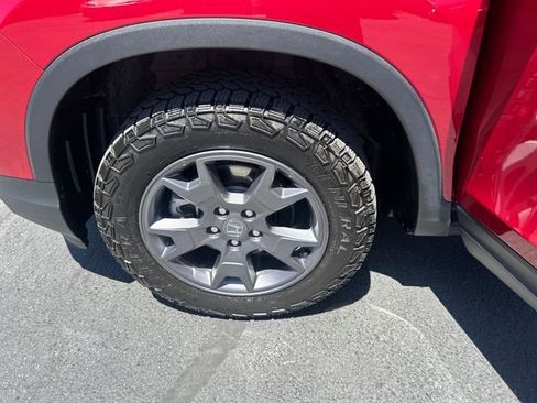 Used 2024 Honda Passport TrailSport image 16