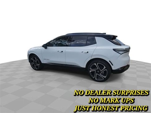 Used 2025 Chevrolet Equinox EV LT w/ Convenience Package II image 6