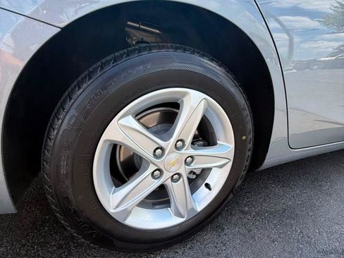 Used 2023 Chevrolet Malibu LS FWD image 15