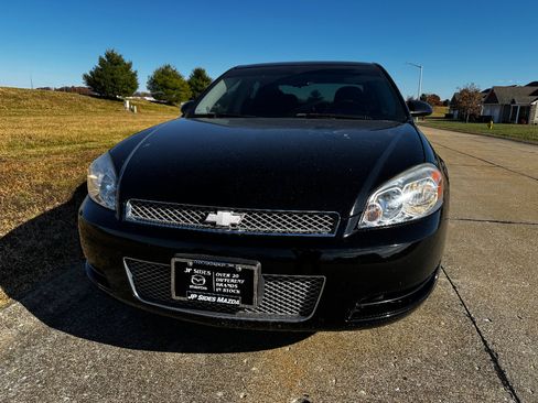 Used 2014 Chevrolet Impala Limited LS image 2
