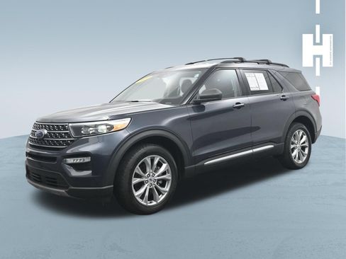 Used 2023 Ford Explorer XLT w/ Equipment Group 202A AWD/4WD image 1