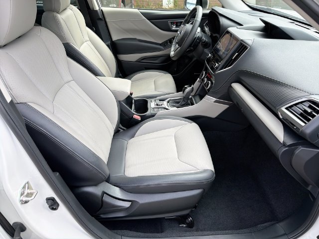 Used 2023 Subaru Forester Limited AWD/4WD image 35
