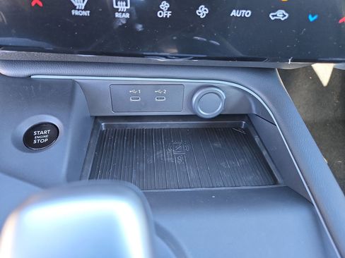 New 2026 Nissan Sentra SR w/ SR Premium Package image 27