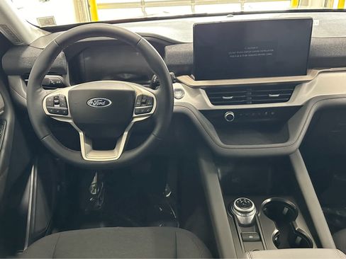 New 2026 Ford Explorer Active AWD/4WD image 10