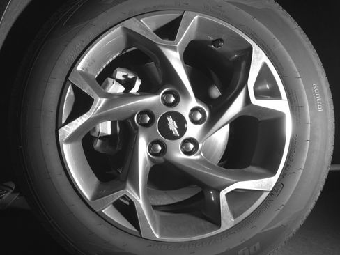 Used 2025 Chevrolet Trax LT FWD image 12