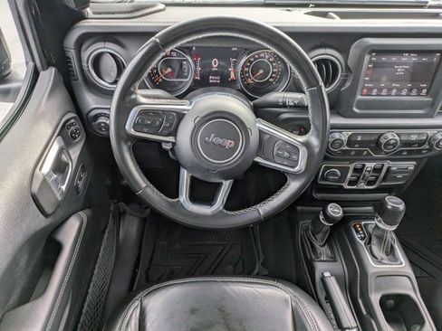 Used 2020 Jeep Gladiator Overland image 14