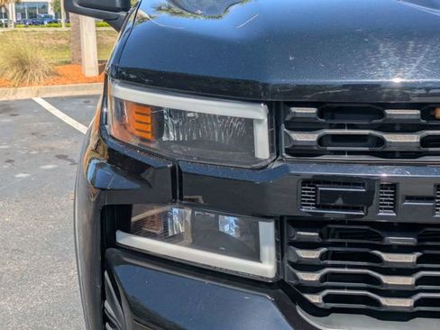 Used 2022 Chevrolet Silverado 1500 Custom Trail Boss w/ Safety Confidence Package AWD/4WD image 9