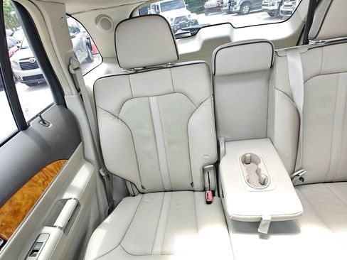 Used 2013 Lincoln MKX FWD image 26