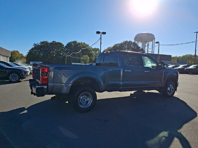 Used 2024 Ford F350 Lariat w/ Lariat Ultimate Package AWD/4WD image 4