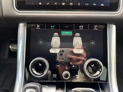 Used 2019 Land Rover Range Rover Sport HSE Dynamic image 21