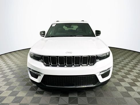 New 2025 Jeep Grand Cherokee Limited image 3