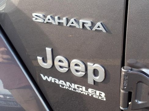 Certified 2020 Jeep Wrangler Unlimited Sahara image 20