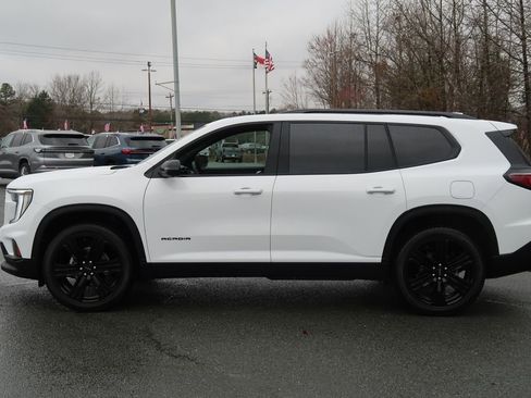 Certified 2026 GMC Acadia Elevation w/ Black Edition image 8