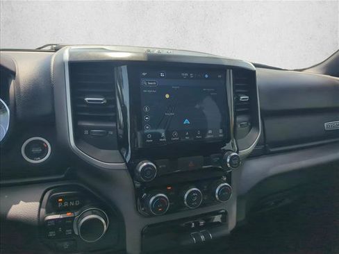 Used 2022 RAM 1500 Big Horn AWD/4WD image 11