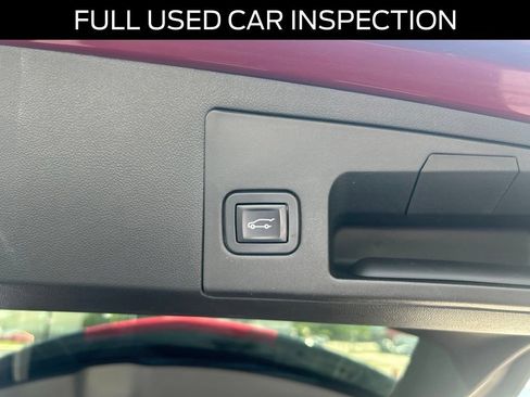 Used 2018 Cadillac XT5 Premium Luxury FWD image 6